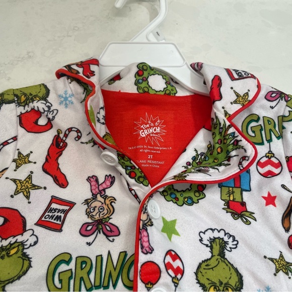 Dr. Seuss The‎ Grinch Sleepwear Pj Set Size 2T NWT - Picture 4 of 11